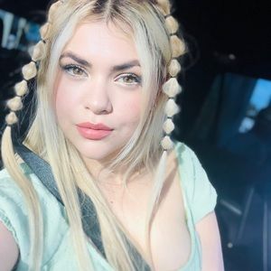 Meet your Posher, Liz